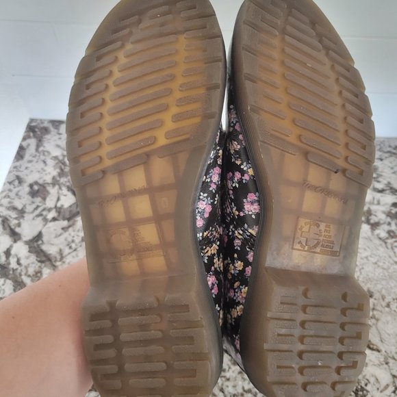 Dr. Marten Floral  leather boots size 8 - Picture 12 of 12